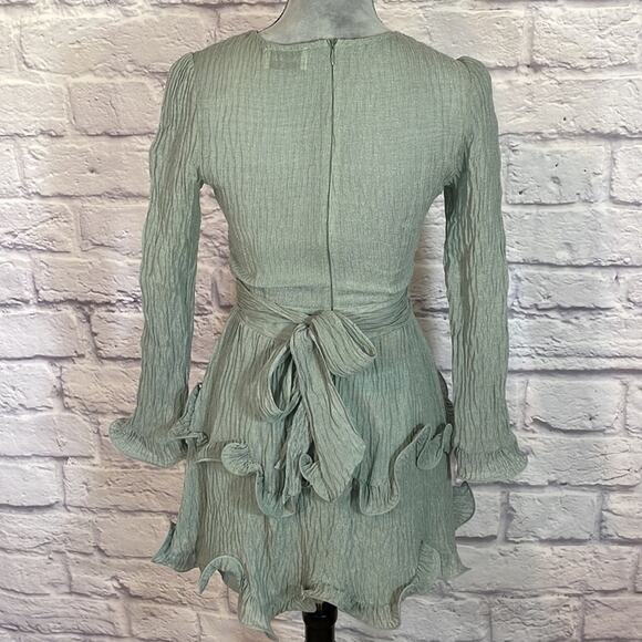 NWOT Aura ruffle mini dress - Picture 4 of 10